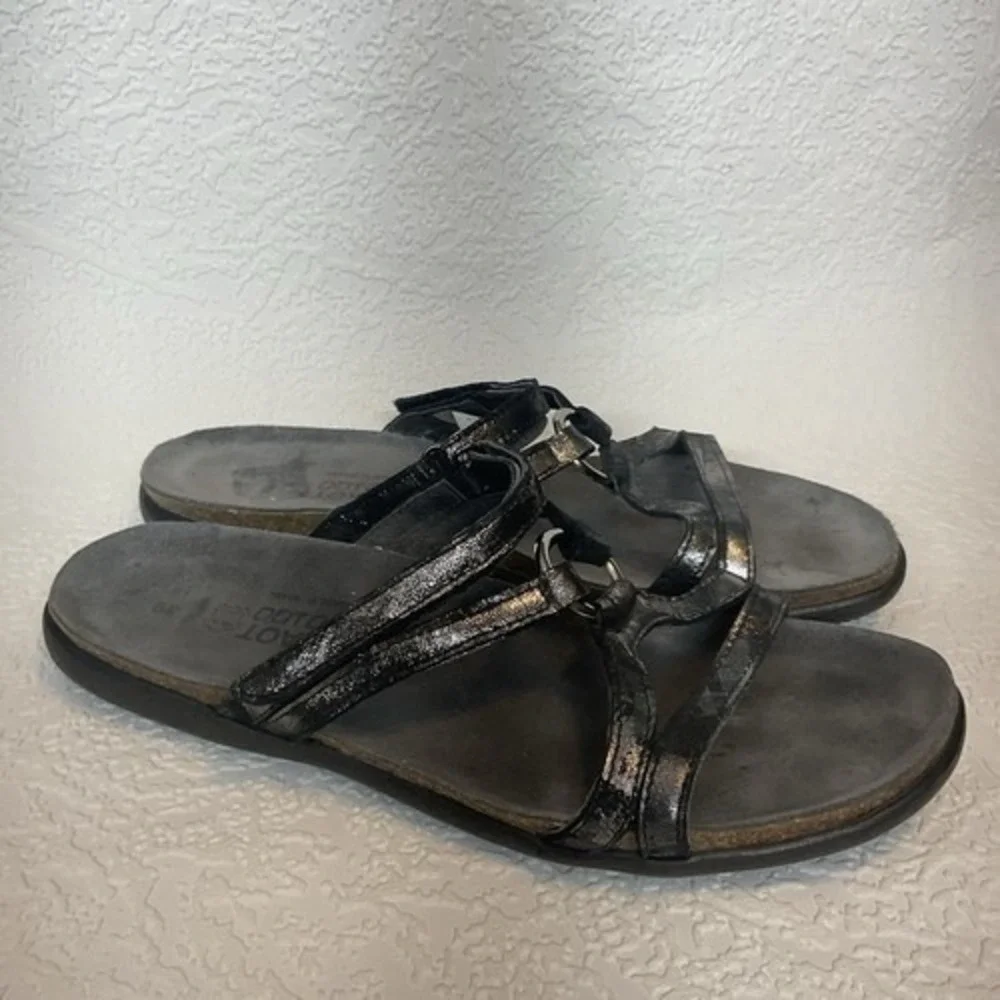 Naot carmen slip